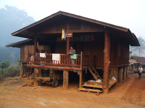 A Karen (Kayin) village homestay in Umphang